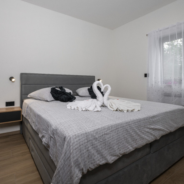 Bedrooms, Villa Alison Deluxe Junior, istrialuxuryrent Labin